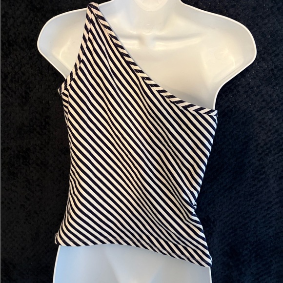 Striped One-Shoulder Top w Gold Hardware - Picture 2 of 6